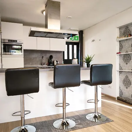 With Sauna Ámsterdam